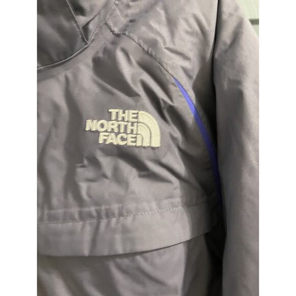 The North Face Hyvent Rain Hiking Jacket Womens Small Gray Purple Waterproof - Picture 3 of 10
